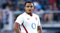 Ojomoh replaces injured Dingwall at 12 for England